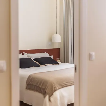 Modern And Luxurous *