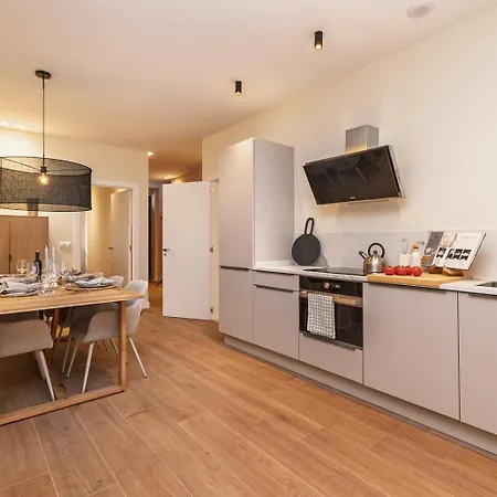 Modern And Luxurous