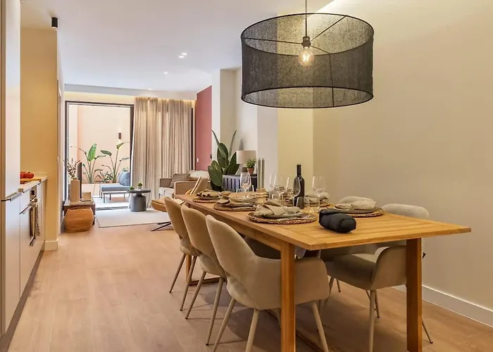 Saristays Luxe Touch Apartment