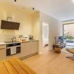 Apartament Saristays Luxe Touch *